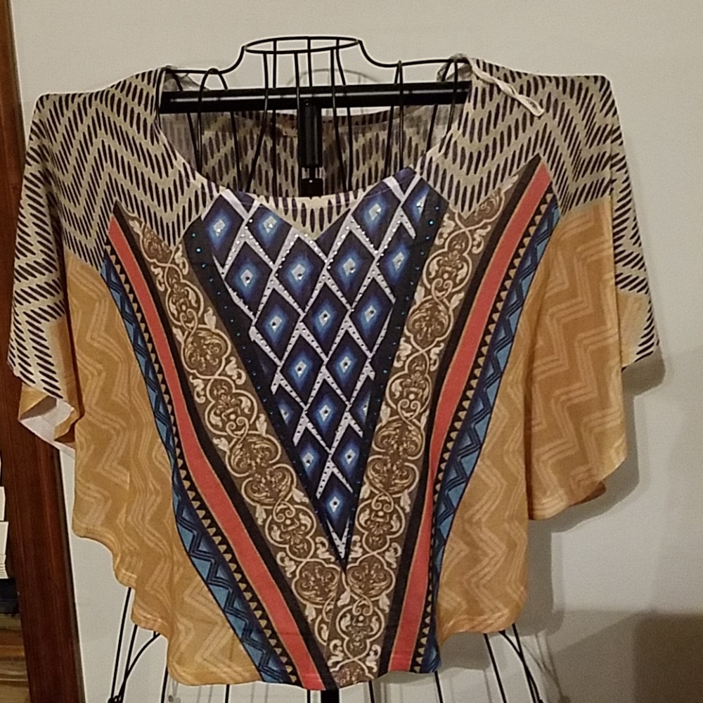 Miss Edge poncho
